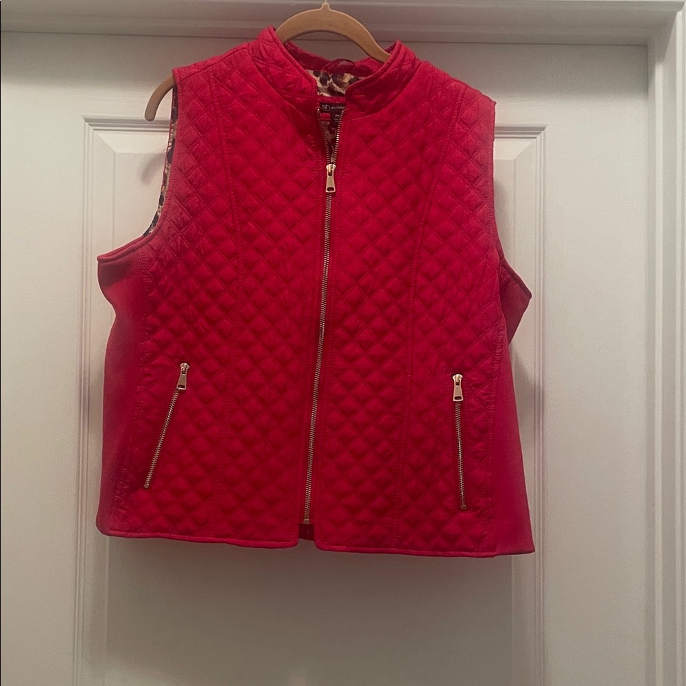 New Directions Red Quilted‎ Vest